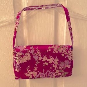 Small Chinese fabric purse.